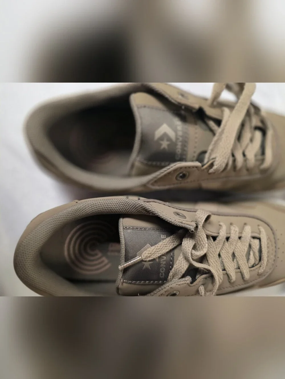 Converse Unisex Sport Casual Men's Low-Top Sneakers in Taupe with White Midsole